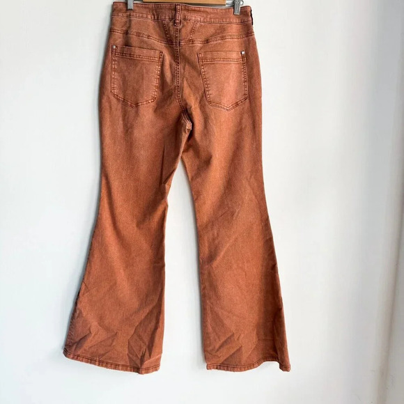 Anthropologie Pilcro Mid Rise Flared Leg Jeans 31 - Picture 6 of 8